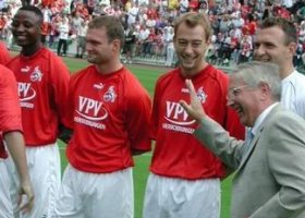 [Saisoner�ffnung 2001/2002]