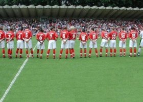 [Saisoner�ffnung 2001/2002]