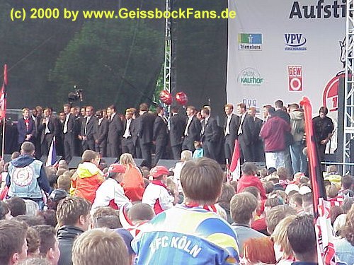 [Aufstiegsfeier 21.05.2000]